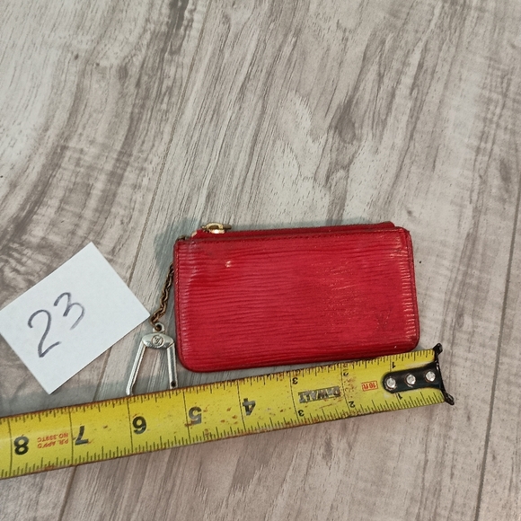 Louis Vuitton Epi Pochette Cles Coin Wallet Coin Case Red Hardware Gold - Picture 13 of 14